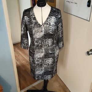 Silver and black foil textured simple dress, large, never worn
